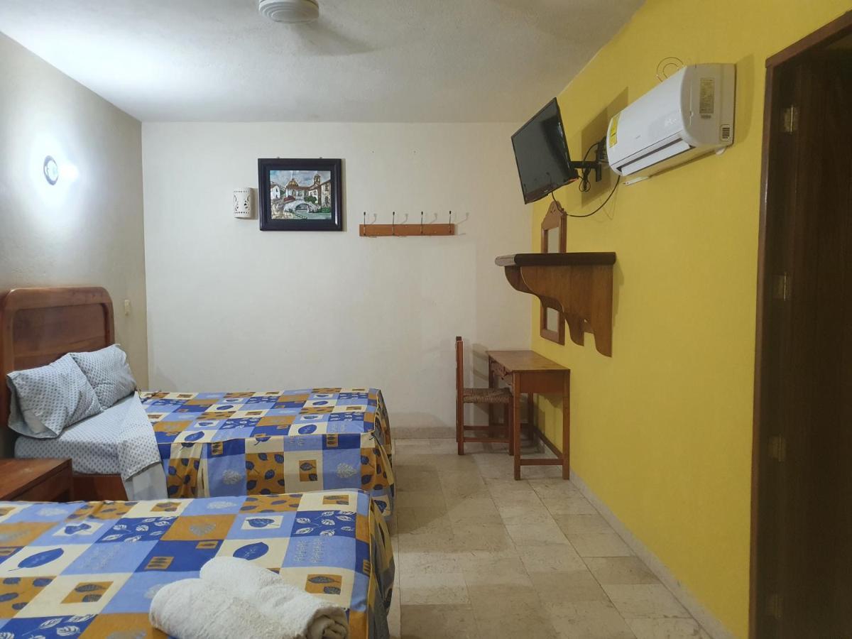 פוארטו אסקונדידו Hotel Kootznoowoo מראה חיצוני תמונה