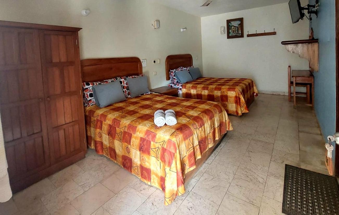 פוארטו אסקונדידו Hotel Kootznoowoo מראה חיצוני תמונה